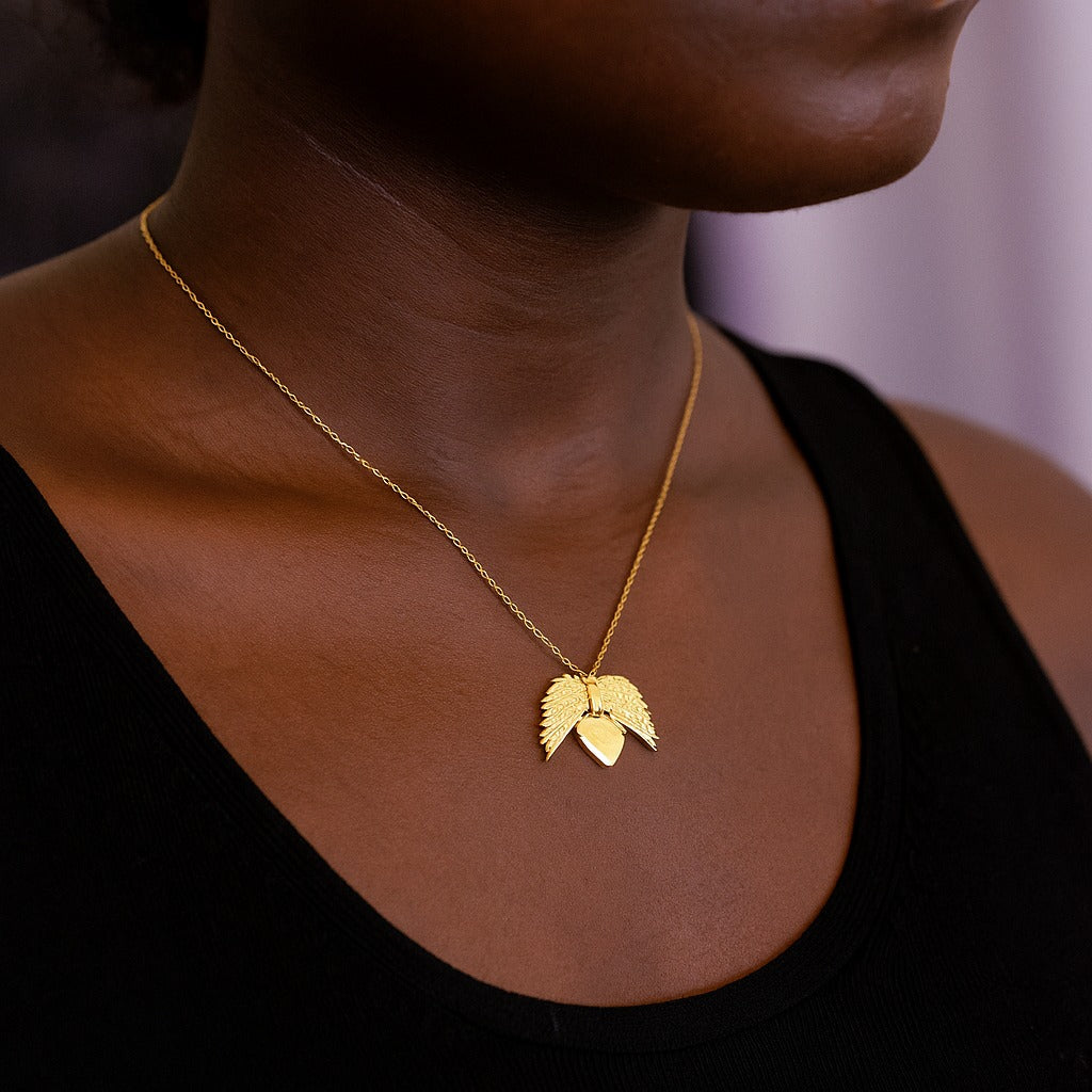 💎 Collier Pendentif Cœur & Ailes d’Ange
